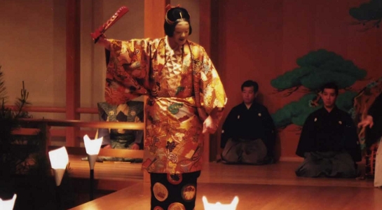 aoinoue.jpg